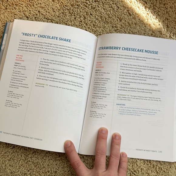 The 5-Easy Ingredient Ketogenic Diet Cookbook by Jen Fisch - Picture 4 of 4